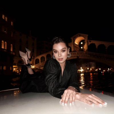 Ψάχνεις party dress για το ρεβεγιόν της Πρωτοχρονιάς; 10 για να διαλέξεις