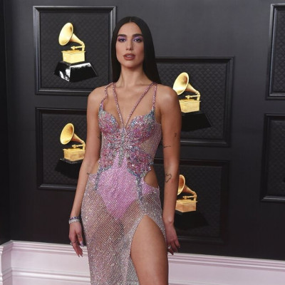 Το πρόγραμμα διατροφής και γυμναστικής της Dua Lipa για να διατηρεί το σώμα της