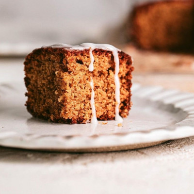 Sunday's recipe! Φτιάξε το πιο λαχταριστό gingerbread κέικ με παγωμένη κρέμα τυριού