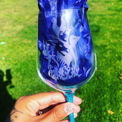 Tik Tok alert! Δες και κάνε κι εσύ τη χριστουγεννιάτικη κατασκευή με glitter που έγινε…viral