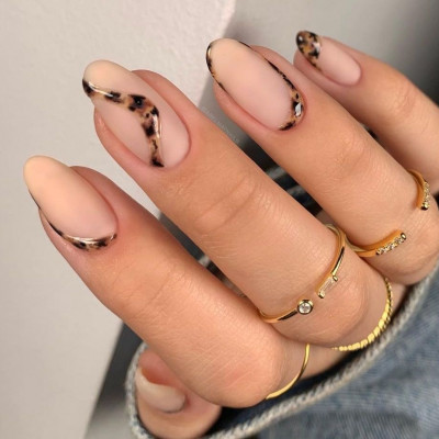 #MatteNails: Το επόμενο μανικιούρ σου θα έχει ματ υφή - 10 nail art για να διαλέξεις