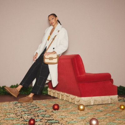 Gift Guide: Η UGG σε βοηθάει να κάνεις τα πιο κομψά δώρα τα φετινά Χριστούγεννα