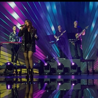 J2US: Όλα όσα κατέγραψε το gossip-tv στα backstage! Χαμός με το πάρτι της Γαρμπή! Ξεσάλωσε η Βανδή!