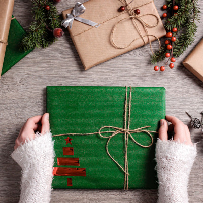 Πακετάρεις τα χριστουγεννιάτικα δώρα; 5 tips για να το κάνεις σωστά like a pro