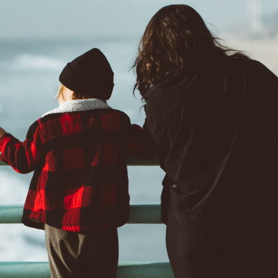 Γιατί δεν πρέπει να νιώθει ενοχές μια μαμά