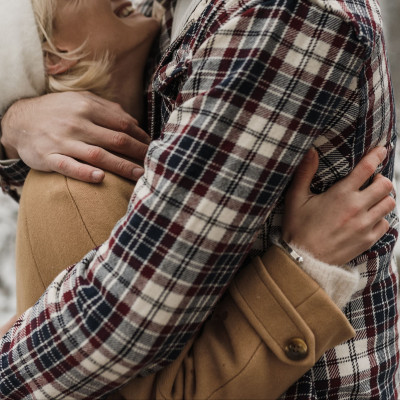 Τρεις λόγοι που μία αγκαλιά είναι πιο σημαντική από όσο νομίζεις