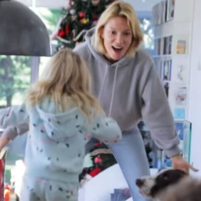 Βίκυ Καγιά: Το εντυπωσιακό χριστουγεννιάτικο δέντρο που στόλισε με τα παιδιά της