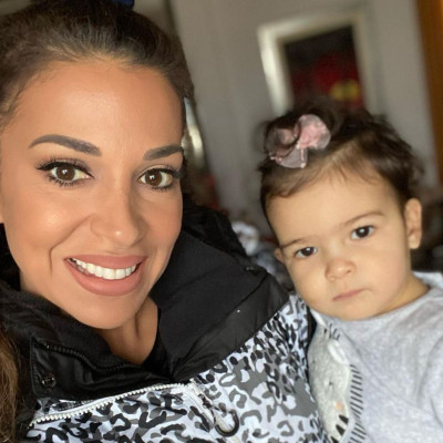 Να τι κάνει τα βράδια η Ελένη Χατζίδου με τη μικρή Μελίτα (εικόνες)