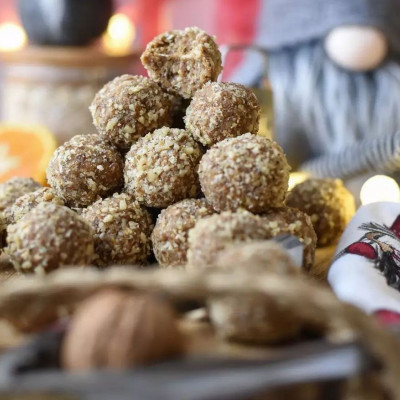 Φτιάξε μελομακάρονα balls με 61 θερμίδες μόνο