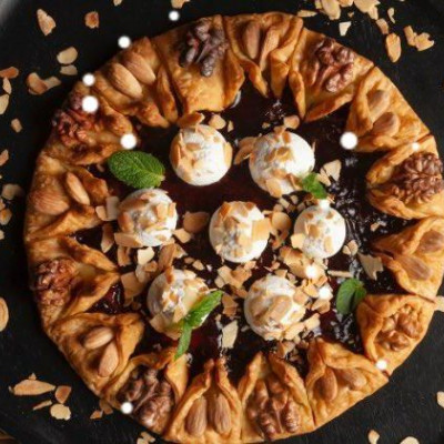 Άκης Πετρετζίκης: Γρήγορη πάστα φλώρα