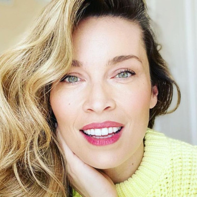 Μαριέττα Χρουσαλά: Σπάνια φωτογραφία και με τα τρία της παιδιά