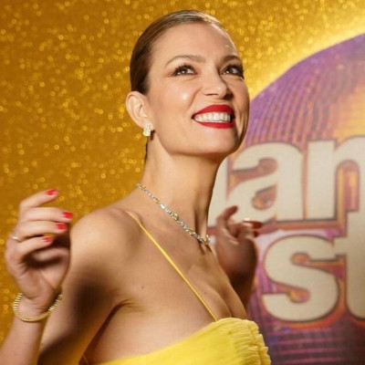 DWTS: Εκθαμβωτική η Βίκυ Καγιά στο ρεβεγιόν της Πρωτοχρονιάς! (video+photos)