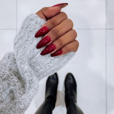 Τα #RedOmbre νύχια είναι η πιο cool πρόταση της σεζόν! 10 μανικιούρ για να διαλέξεις