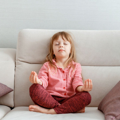 Τέσσερις τρόποι για να βοηθήσετε το παιδί σας να αποβάλει το άγχος (vid)