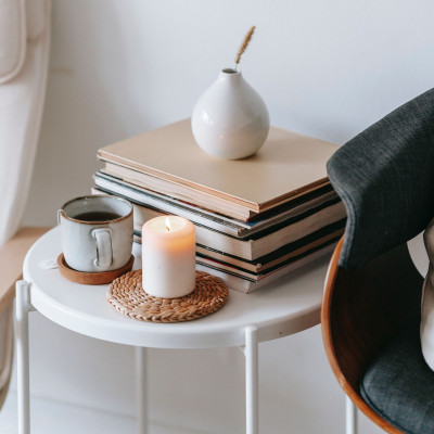 Φοιτητικό σπίτι: 10 κεριά για να γίνει ακόμα πιο cozy ο χώρος σου (Shopping list)