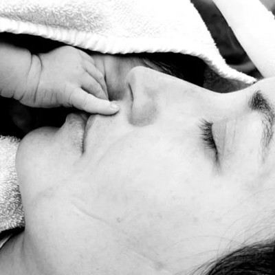 Μάρα Δαρμουσλή: «Άυπνη, αγχωμένη…» - Οι πρώτες μέρες με το νεογέννητο στο σπίτι