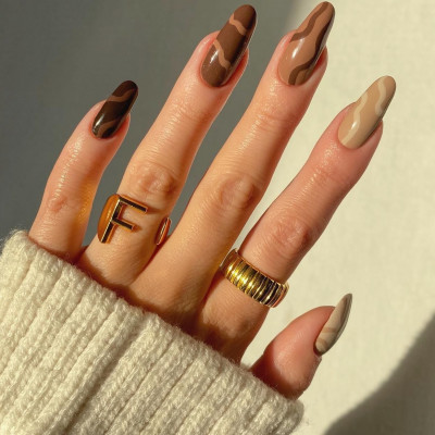 Τα neutral nails ταιριάζουν με όλα! 10 μανικιούρ για να μπεις σε πειρασμό