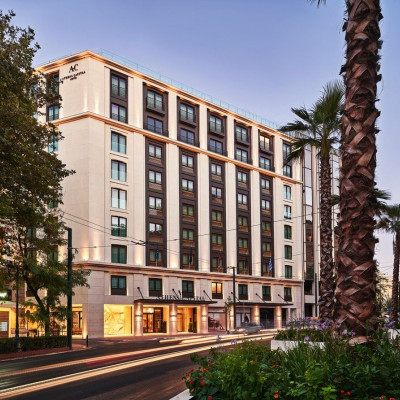 Απολαύστε την ημέρα του Αγίου Βαλεντίνου στο Athens Capital Hotel-MGallery Collection!