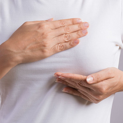 Ποιες γυναίκες κινδυνεύουν περισσότερο από καρκίνο του μαστού (εικόνες)