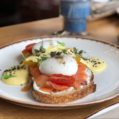 5 gourmet πρωινά που μπορείς να φτιάξεις εύκολα στο σπίτι