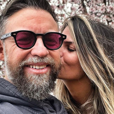 Γιάννης Βαρδής - Νατάσα Σκαφίδα: Τα παιδιά τους φόρεσαν τις αποκριάτικες στολές