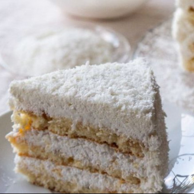 Άκης Πετρετζίκης: Κέικ καρύδας