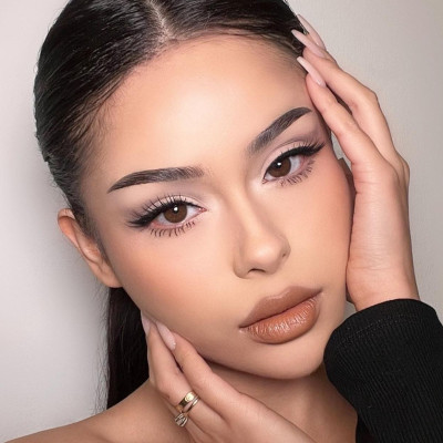 Πώς θα φοράς mascara like a pro - Tips που θα σου λύσουν τα χέρια (+10 για να διαλέξεις)