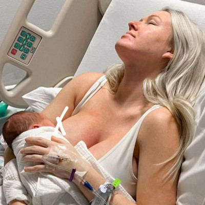 «Πραγματική ευλογία» - Οι φωτογραφίες μίας μαμάς μετά τον τοκετό