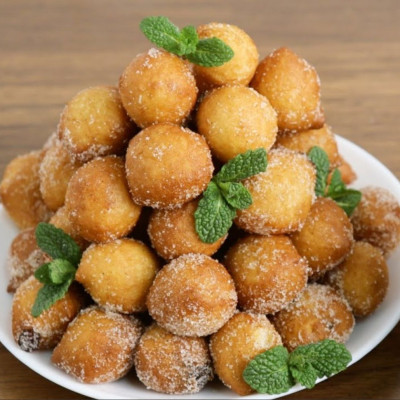 Τραγανοί μηλολουκουμάδες της στιγμής - Έτοιμοι σε 5 λεπτά (vid)