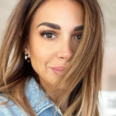 Ελένη Χατζίδου: Η κόρη της έφτιαξε κιμαδόπιτα (εικόνες)