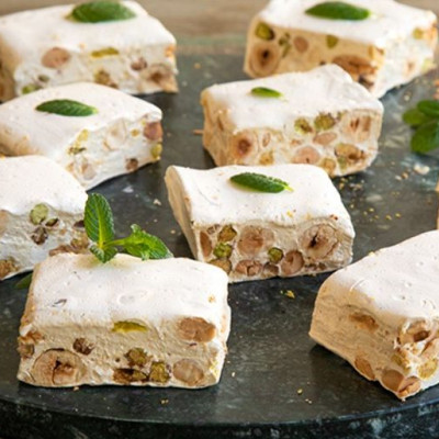 Άκης Πετρετζίκης: Μαντολάτο