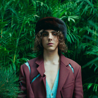 Ο Eddie Benjamin θα γίνει το νέο music crush σου – Το τραγούδι που θα ακούς ξανά και ξανά