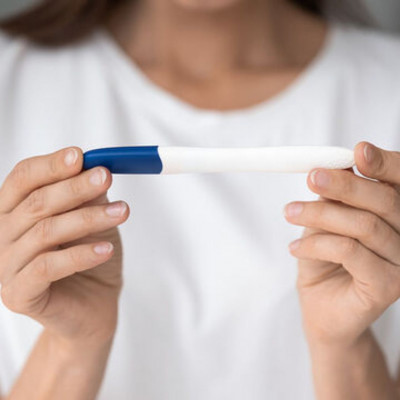 Τι σημαίνει η αχνή γραμμή στο τεστ εγκυμοσύνης