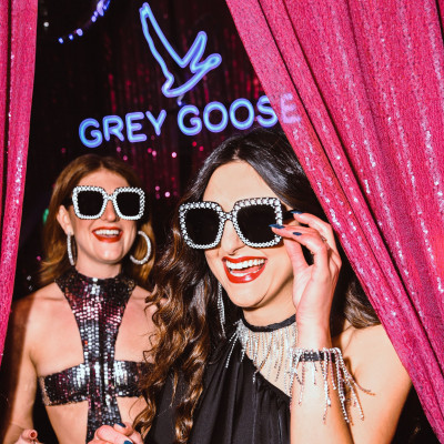 DISCO NOIR: Ηλεκτρισμένες βραδιές στη ντίσκο Cinderella  με την Grey Goose Premium Vodka