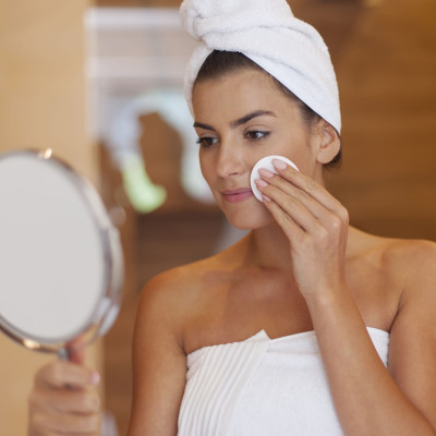 Τα οφέλη του micellar water είναι πολλά - 10 που πρέπει να έχεις στο beauty ραντάρ σου