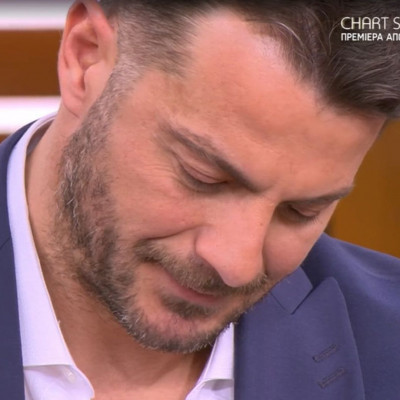 Γιώργος Αγγελόπουλος: «Λύγισε» στον αέρα της εκπομπής της Γερμανού με το δώρο που του έκανε! (video)