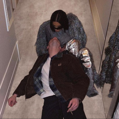 Η Kim Kardashian έγινε Instagram official με τον Pete Davidson και μας θύμισε την Jlo