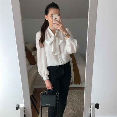 7 λευκά πουκάμισα για την παρέλαση, τον καφέ και κάθε βόλτα σου