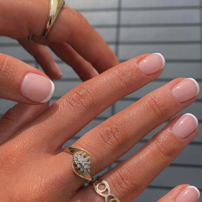 It's DIY time - Πώς θα φτάξεις το αγαπημένο σου french mani μόνη σου στο σπίτι