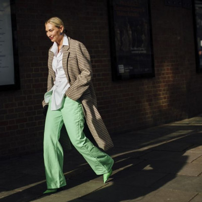 5 styling ideas για να φορέσεις το λευκό σου πουκάμισο την άνοιξη