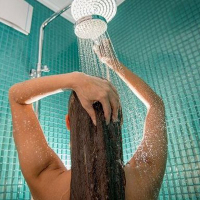 8 λάθη στο μπάνιο που βλάπτουν την επιδερμίδα σας (video)