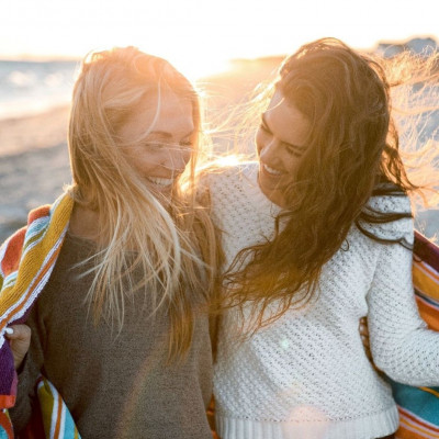 Άνοιξη και 3 συντάκτριες στέλνουν τα δικά τους #MinimataStonIlio