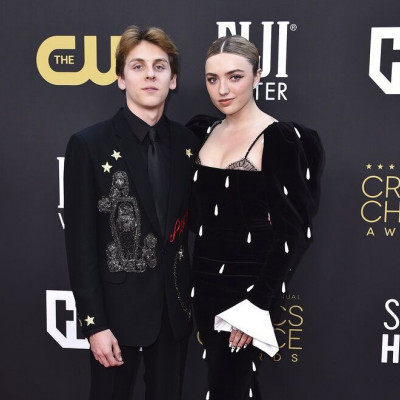 Peyton List & Jacob Bertrand: Οι πρωταγωνιστές του Cobra Kai αποκάλυψαν ότι είναι ζευγάρι