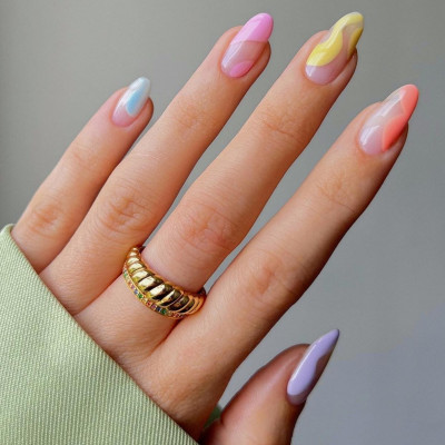 Welcome spring! 10 μανικιούρ με πολύ χρώμα για να ανέβει η διάθεσή σου ASAP