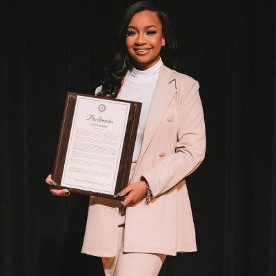 Makenzie Thompson: Η 18χρονη που σπάει κάθε ρεκόρ - Έγινε δεκτή σε 49 πανεπιστήμια