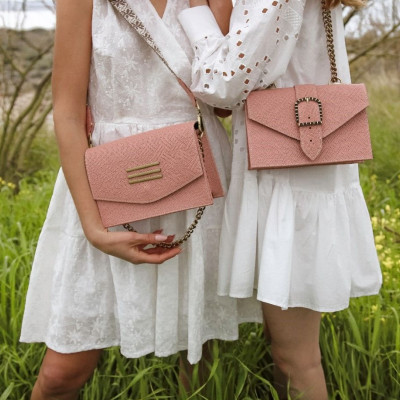 Tο ελληνικό αξεσουάρ που κέρδισε τις εντυπώσεις μας αυτήν την άνοιξη