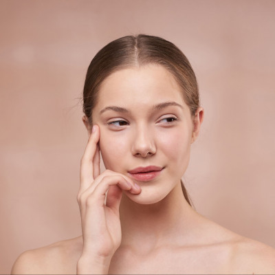 Κολλαγόνο: Συμπληρώματα VS Κρέμες- Ποιο λειτουργεί καλύτερα και πώς θα επιλέξεις σωστά