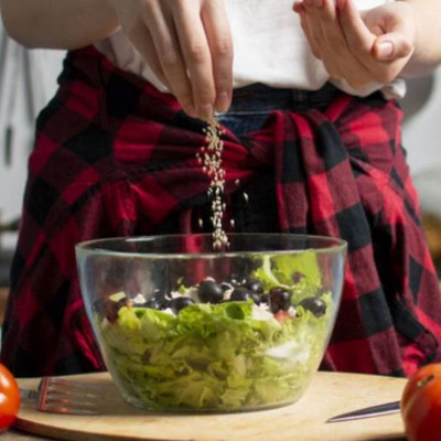 Το υπερβολικό αλάτι μπορεί να αυξήσει τον κίνδυνο θανατηφόρων ασθενειών