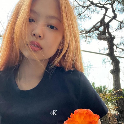 BLACKPINK: Η Jennie άλλαξε χρώμα μαλλιών και θα σου αρέσει τρελά