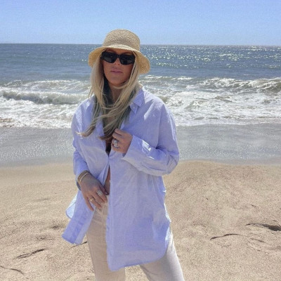 Coastal grandmother: Το στυλ που τρεντάρει στο TikTok και έχει επιρροές από προηγούμενες δεκαετίες